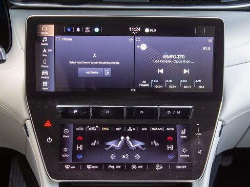 Used 2024 Maserati Grecale GT AWD/4WD image 16