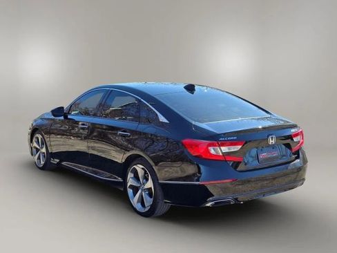 Used 2018 Honda Accord Touring image 7