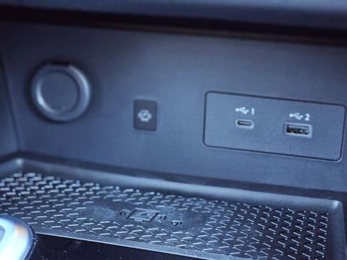 New 2025 Nissan Pathfinder SL w/ Black Appearance Package image 24