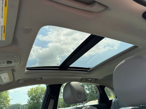 Used 2014 Cadillac XTS Premium FWD image 16