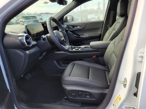 New 2026 Chevrolet Equinox LT w/ Convenience Package II image 8