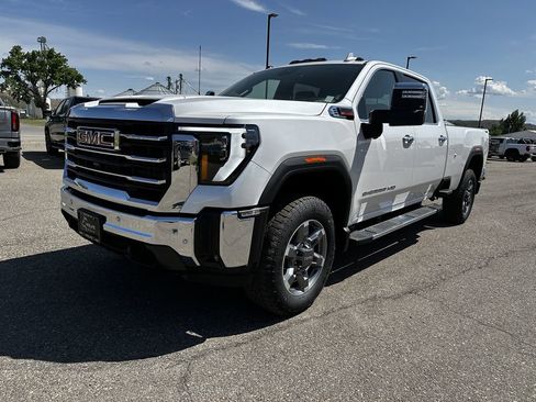 New 2025 GMC Sierra 2500 SLT w/ SLT Premium Package image 3