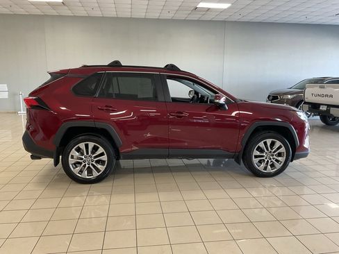 Used 2024 Toyota RAV4 XLE Premium image 6