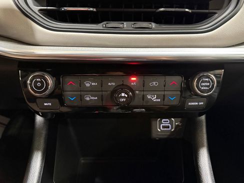 Used 2024 Jeep Compass Limited AWD/4WD image 18