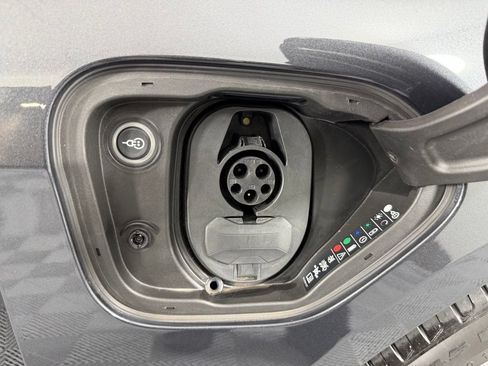 Certified 2022 Porsche Taycan RWD image 45