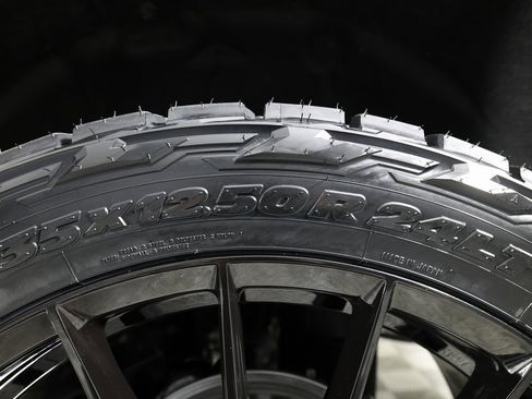 Used 2026 Cadillac Escalade Platinum Sport w/ LPO, Floor Liner Package image 59