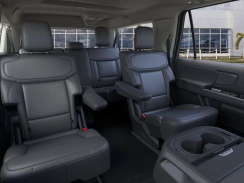 New 2026 Ford Expedition Max Active RWD image 30