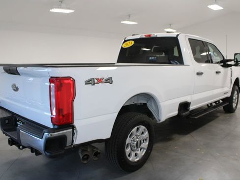 Used 2024 Ford F250 XLT image 9