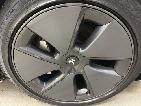 Used 2021 Tesla Model 3 Long Range image 35