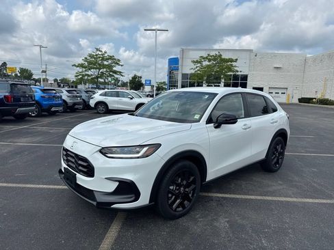Certified 2024 Honda HR-V Sport image 9