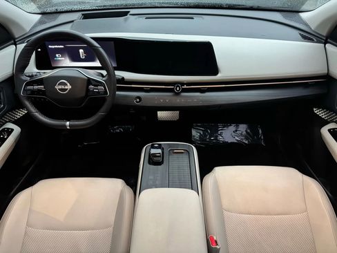 Used 2024 Nissan Ariya AWD image 22