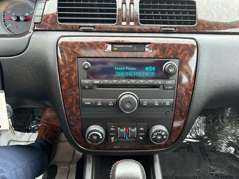 Used 2012 Chevrolet Impala LTZ image 20