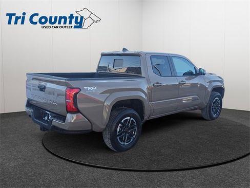 Certified 2026 Toyota Tacoma TRD Sport w/ TRD Sport Premium Package image 8