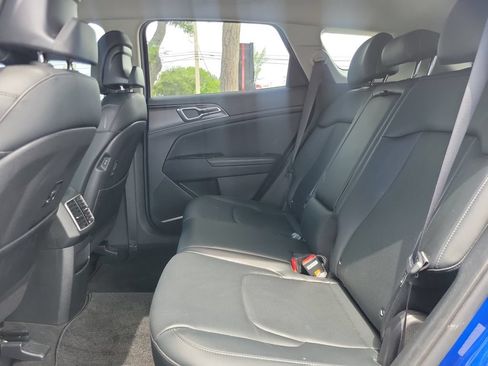 Certified 2023 Kia Sportage EX FWD image 10