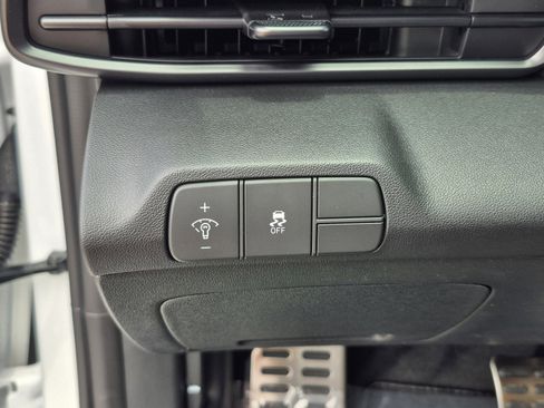New 2026 Hyundai Elantra Sport FWD image 26