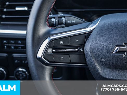 Used 2025 Chevrolet Suburban RST image 33