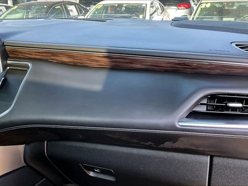 Used 2022 Chevrolet Tahoe LT w/ LT Signature Plus Package image 27