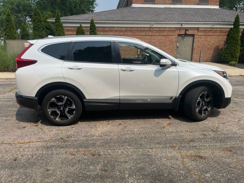 Used 2019 Honda CR-V Touring image 4