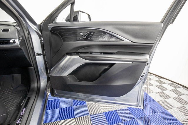Used 2023 Cadillac Lyriq 2WD image 13