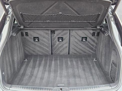 Used 2018 Porsche Macan Sport Edition image 6