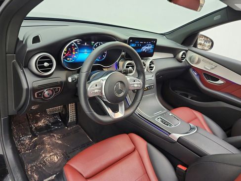 Used 2021 Mercedes-Benz GLC 300 image 9