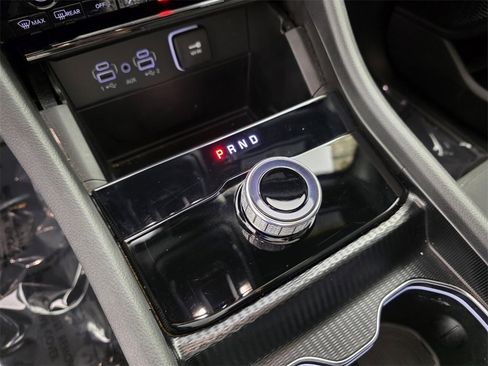 Certified 2024 Jeep Grand Cherokee Laredo X image 24