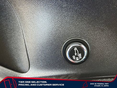 Used 2022 Buick Envision Essence w/ Technology Package I FWD image 14