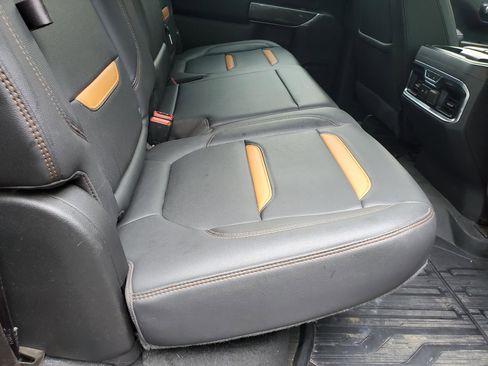 Used 2019 GMC Sierra 1500 AT4 w/ AT4 Premium Package AWD/4WD image 35