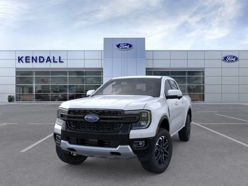 New 2025 Ford Ranger Lariat w/ FX4 Off-Road Package AWD/4WD image 2