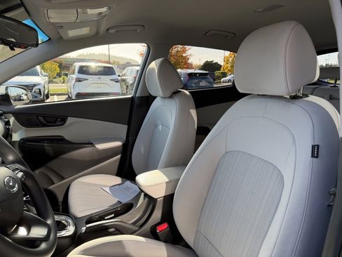 Used 2023 Hyundai Kona SEL w/ Cargo Package image 14