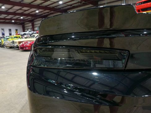 Used 2018 Chevrolet Camaro ZL1 RWD image 38