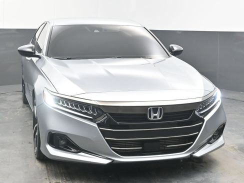 Used 2022 Honda Accord Sport image 2