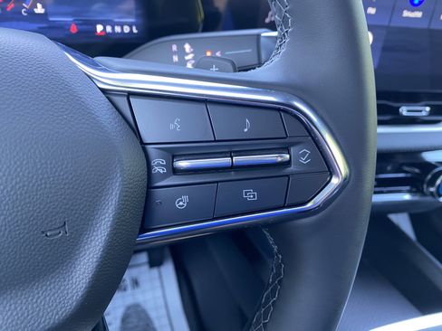 Used 2026 Chevrolet Equinox LT image 20