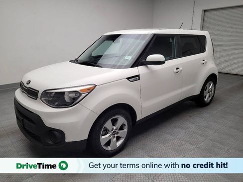Used 2019 Kia Soul FWD image 1