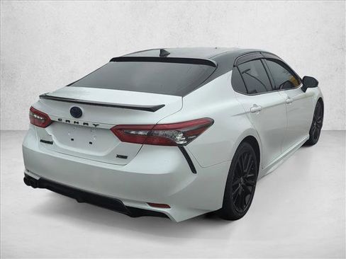 Used 2024 Toyota Camry XSE w/ Navigation Package image 5