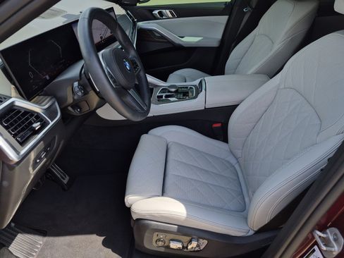 Used 2025 BMW X6 xDrive40i w/ Premium Package AWD/4WD image 14