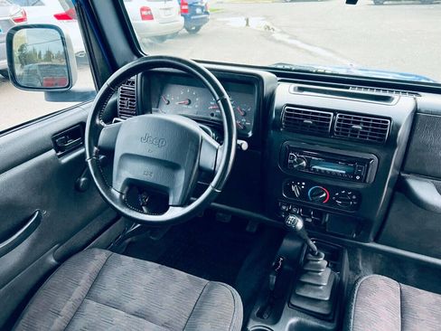 Used 2003 Jeep Wrangler X image 17