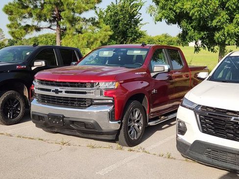 Used 2022 Chevrolet Silverado 1500 LT w/ Bed Protection Package RWD image 1