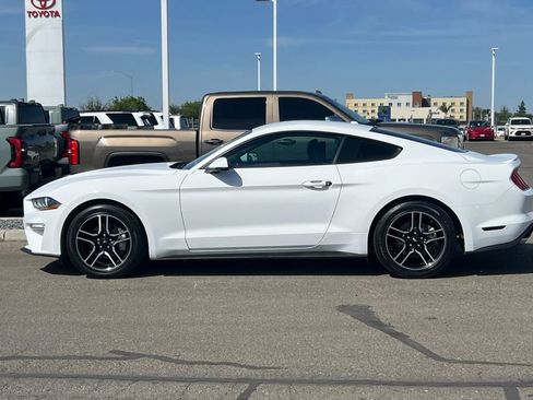 Used 2019 Ford Mustang Premium image 9