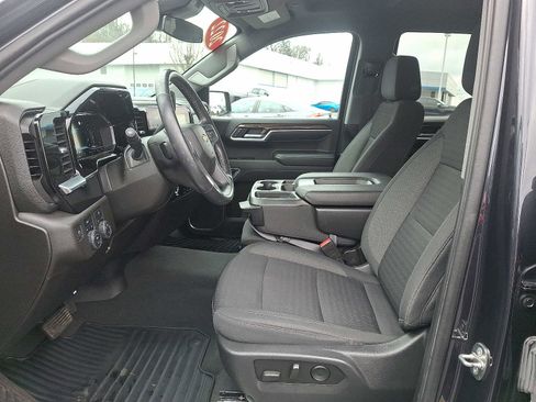 Used 2022 Chevrolet Silverado 1500 LT image 14