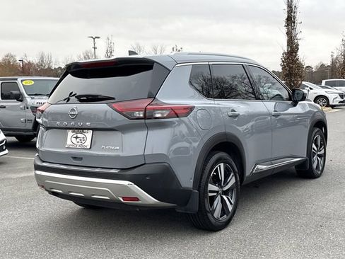 Used 2023 Nissan Rogue Platinum w/ Platinum Premium Package image 3