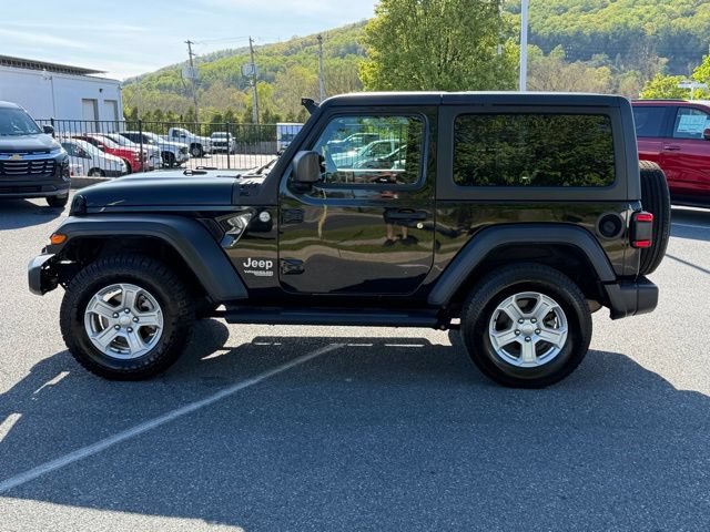 Used 2021 Jeep Wrangler Sport AWD/4WD image 12