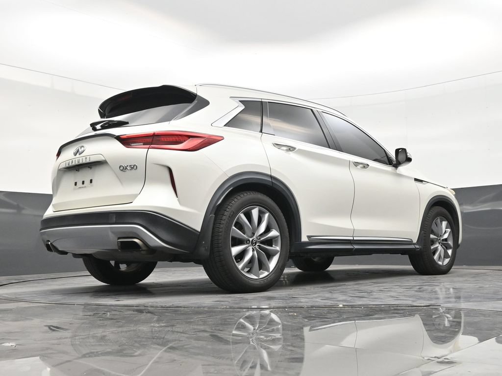 Used 2019 INFINITI QX50 Luxe w/ Navigation Package FWD image 23