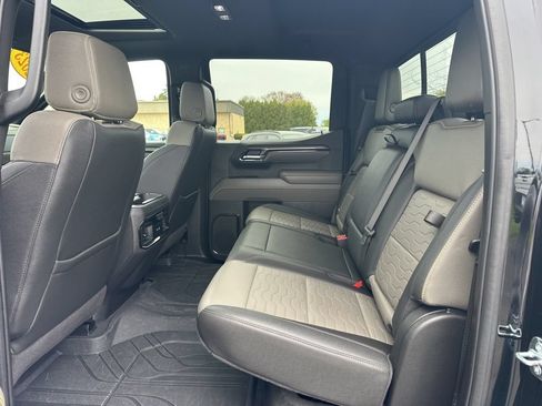 Used 2023 Chevrolet Silverado 1500 ZR2 w/ Technology Package AWD/4WD image 21