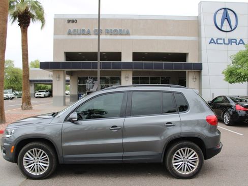 Used 2016 Volkswagen Tiguan image 2