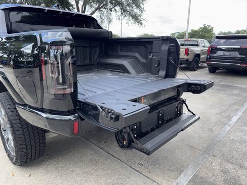 Used 2025 GMC Hummer EV 3X AWD/4WD image 35
