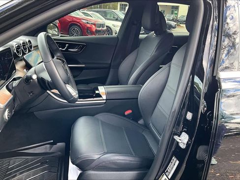 Used 2024 Mercedes-Benz C 300 Sedan image 8