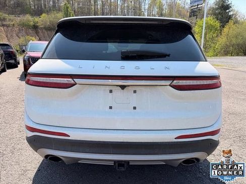 Used 2024 Lincoln Corsair AWD w/ Towing Package image 13