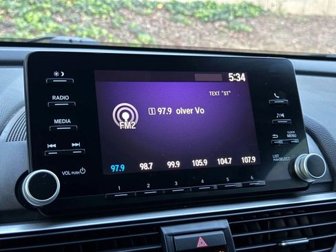 Used 2020 Honda Accord LX image 31