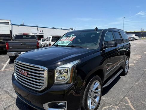 Used 2020 GMC Yukon SLT w/ Premium Edition AWD/4WD image 7